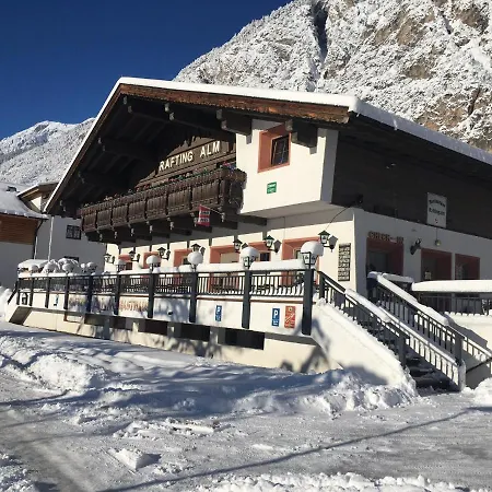 مكان تخييم Inn-side Adventure *