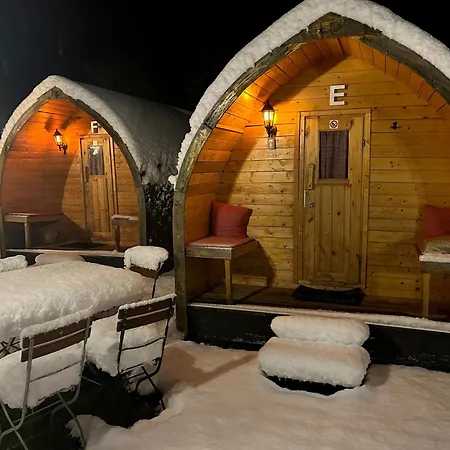 Inn-side Adventure Camping *