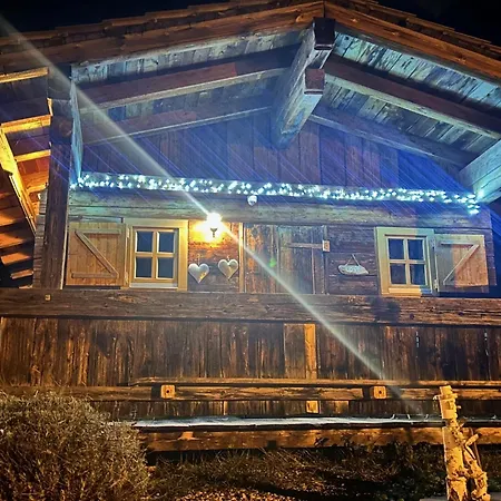 Campsite Inn-Side Adventure Cabins