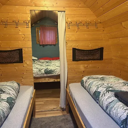 Campsite Inn-Side Adventure Cabins