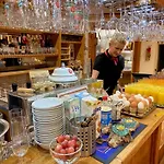 Inn-side Adventure مكان تخييم *