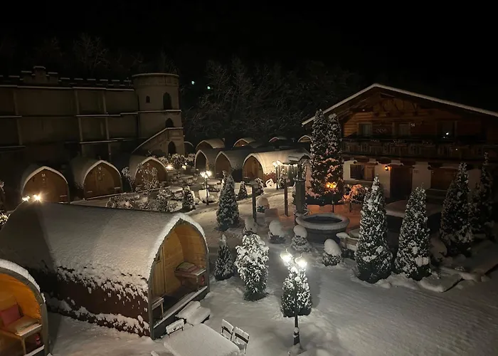 Inn-side Adventure Camping *