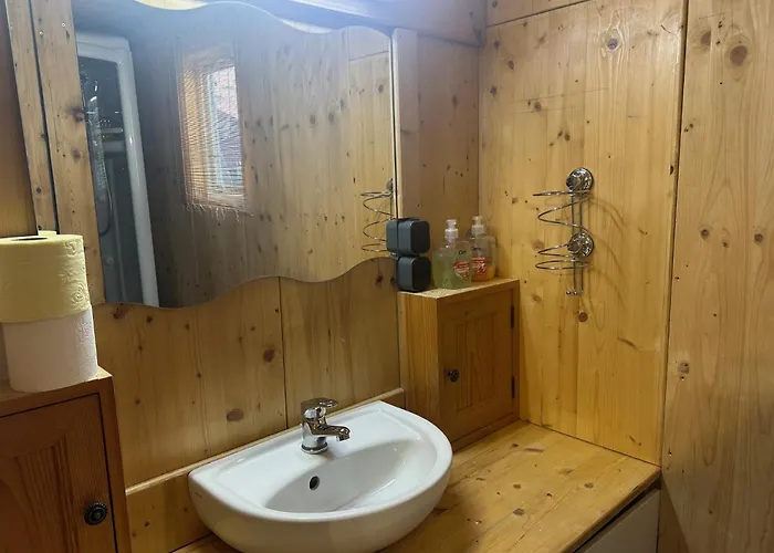 Inn-side Adventure Хайминг